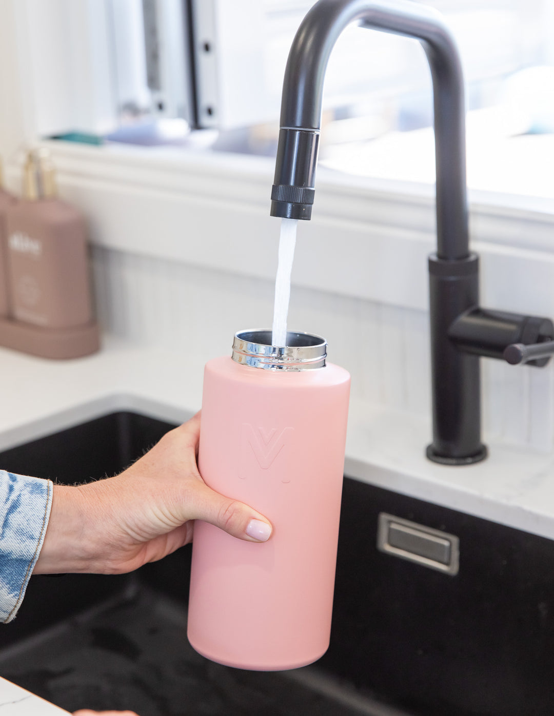 MontiiCo 1L Drink Bottle Sipper - Camellia