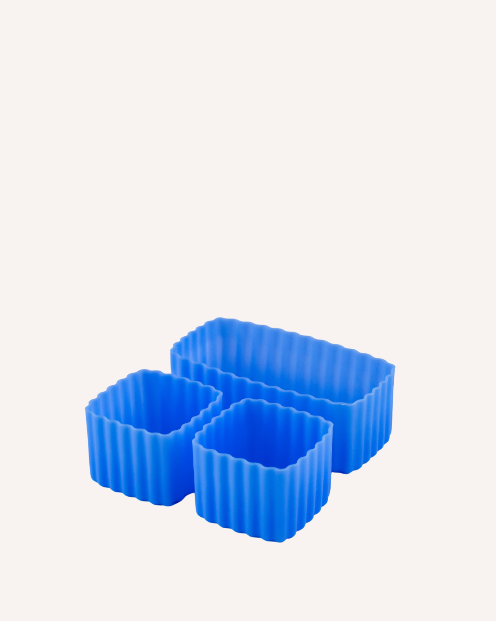 http://montii.co/cdn/shop/products/MontiiCo_Silicone_Bento_Cups2.png?v=1681711132