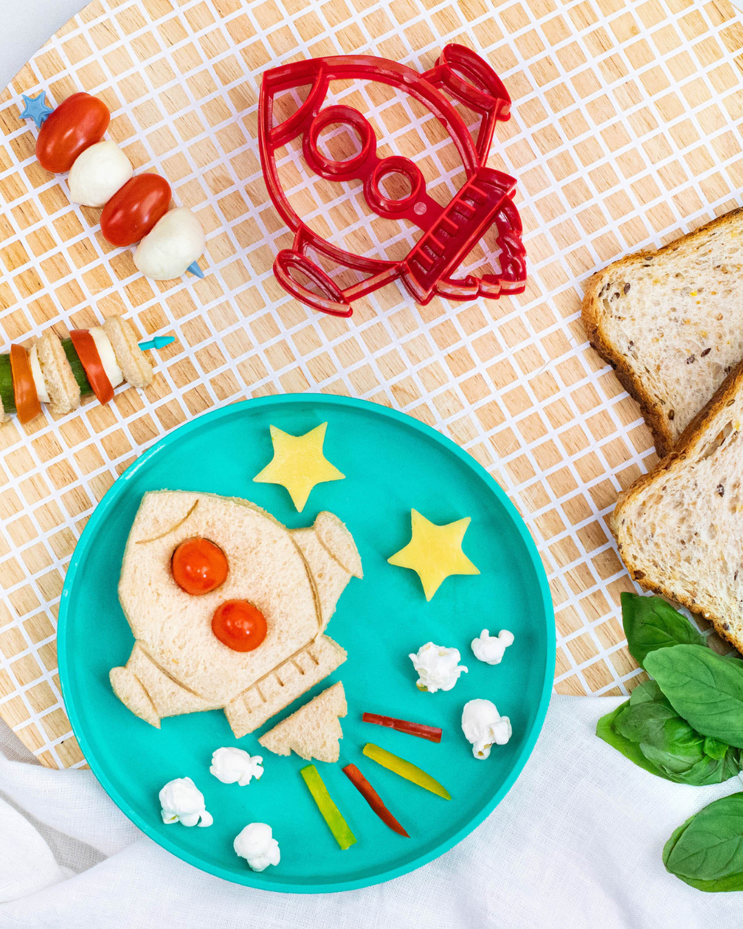 Lunch Punch Sandwich Cutters - Space
