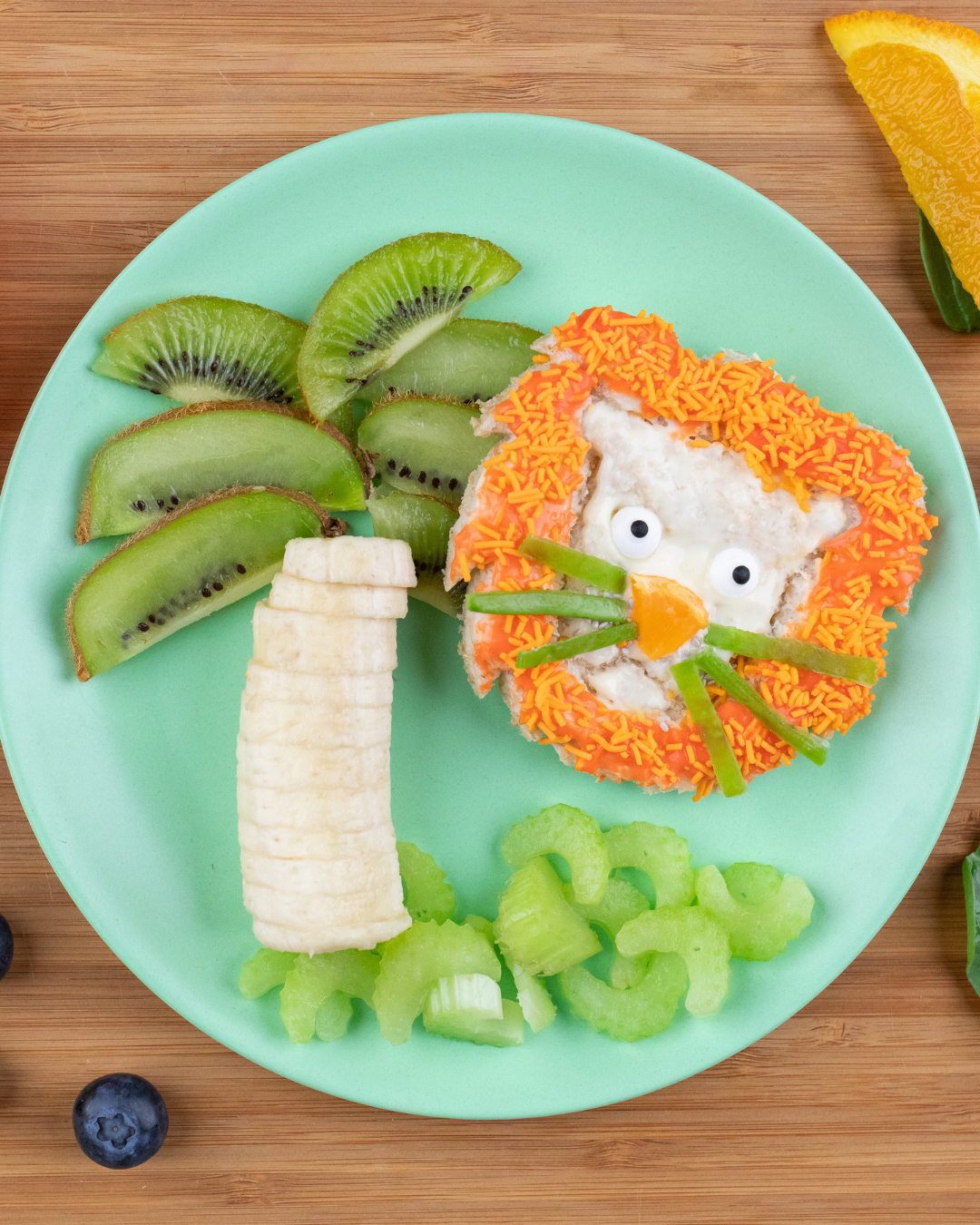 Lunch Punch Sandwich Cutters - Lion