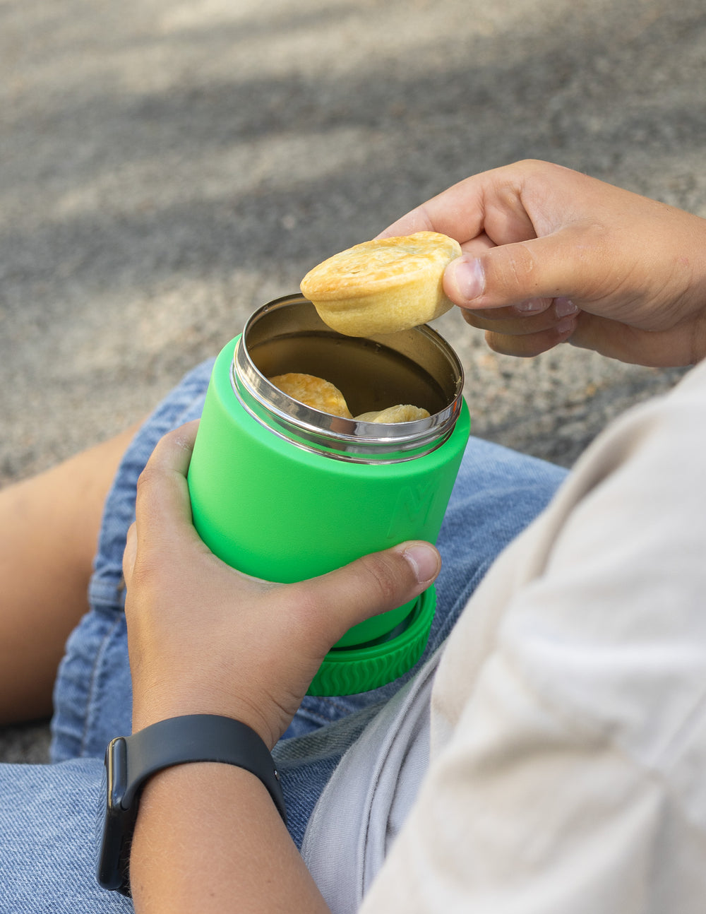 MontiiCo Insulated Food Jar in Apple