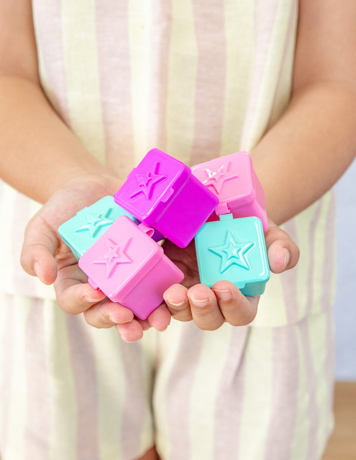 MontiiCo Bento Dip & Sauce Box - Fuchsia