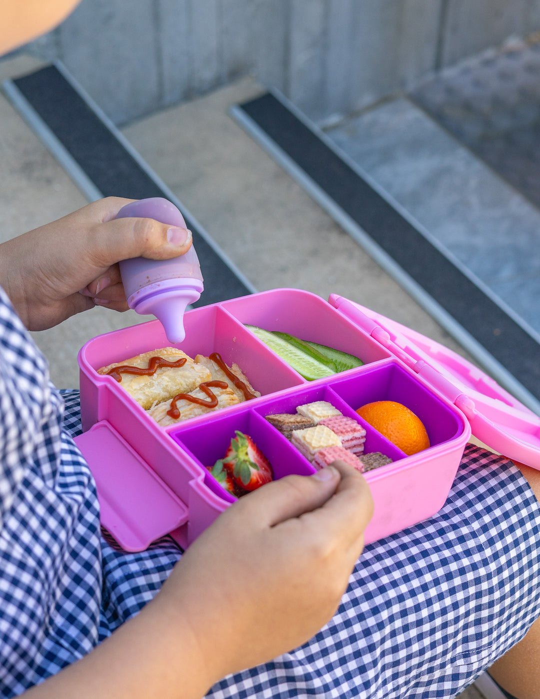 MontiiCo Silicone Sauce Bottle - Floss & Lilac