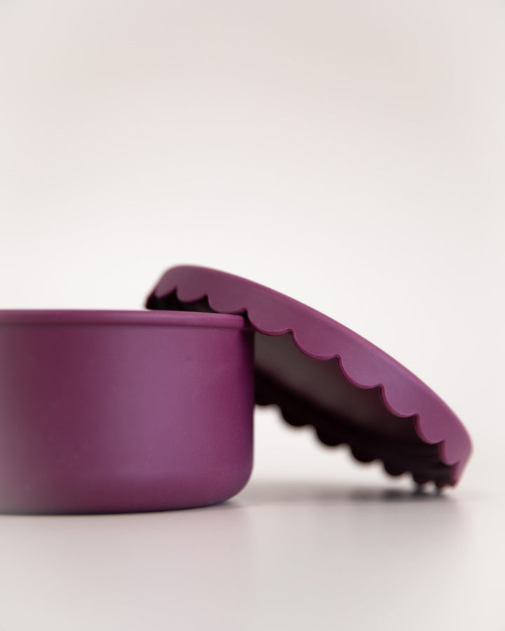 MontiiCo Silicone Scallop Bowl - Ruby