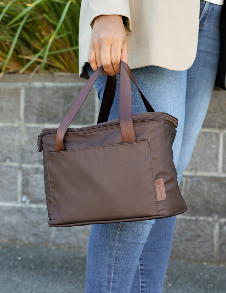 MontiiCo Insulated Cooler Bag - Chocolate lifestyle image