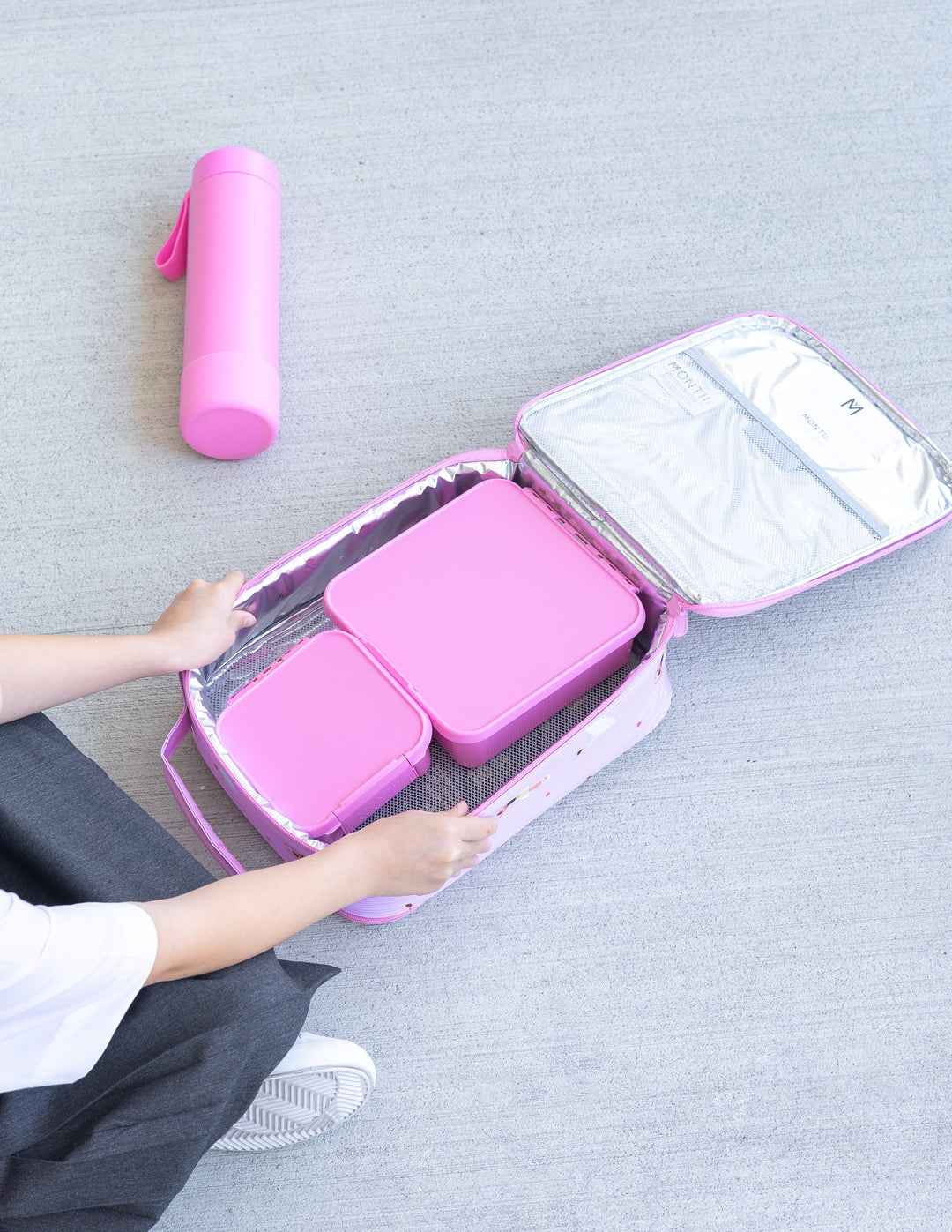 MontiiCo Large Lunch Bag and Bottle Set - Twirl