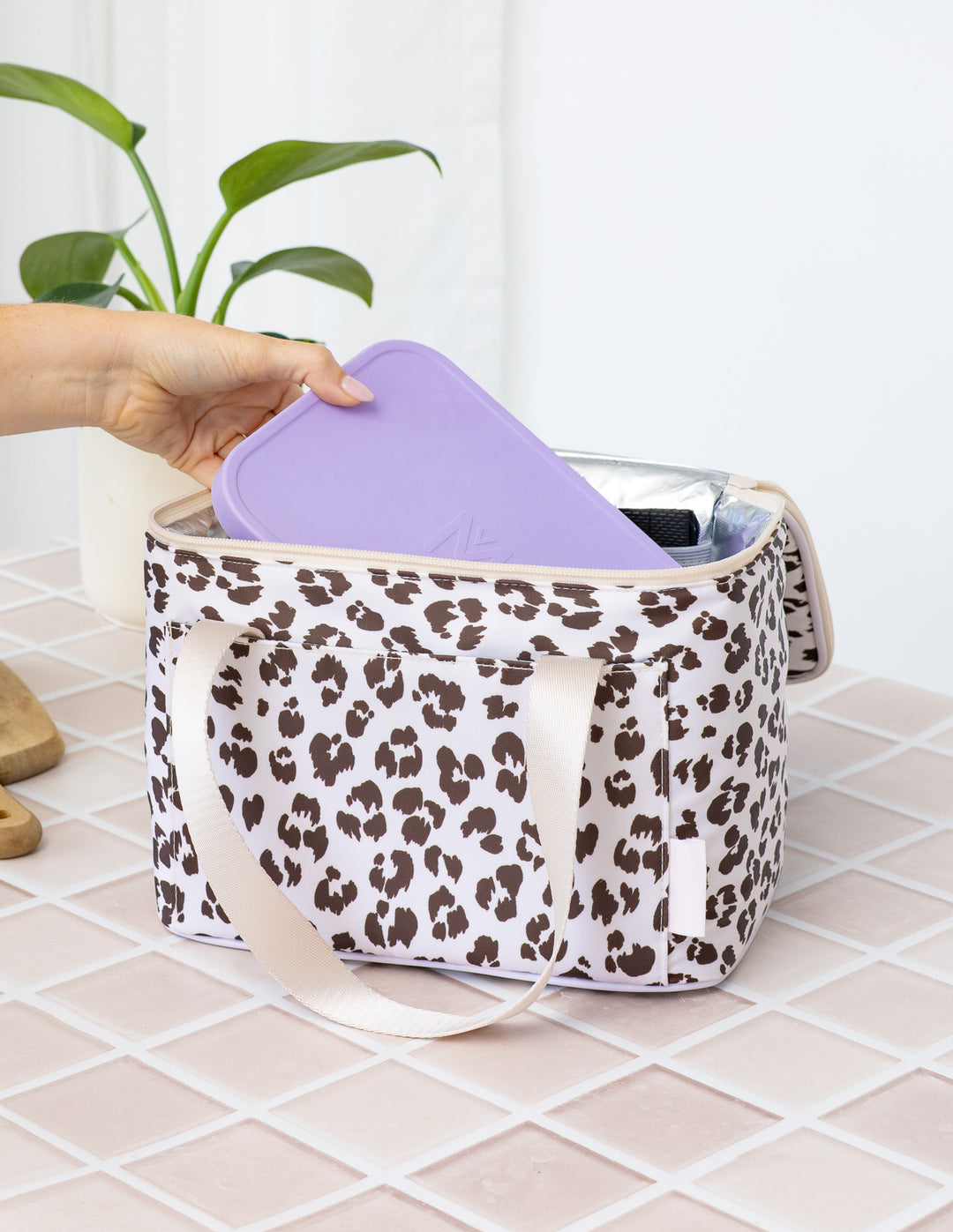 MontiiCo Insulated Cooler Bag - Cream Leopard perfect for your lunch essentials 
