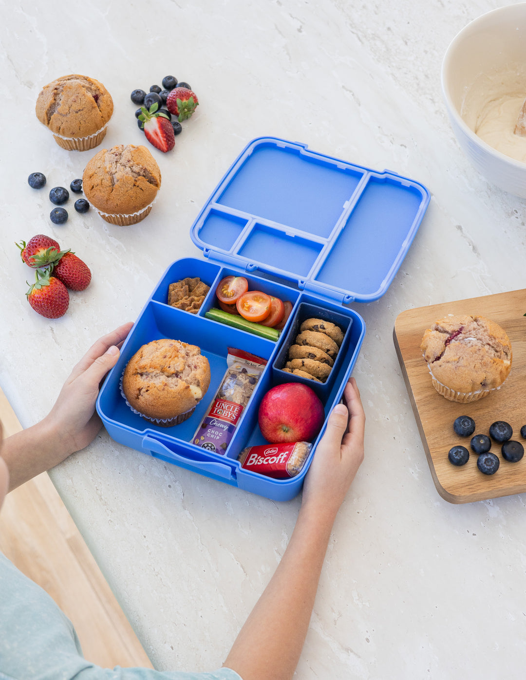 MontiiCo Feast Lunch Box - Blueberry