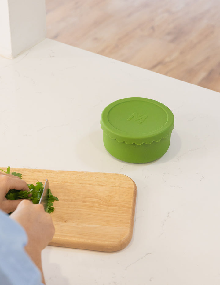 MontiiCo Silicone Scallop Bowl - Pickle