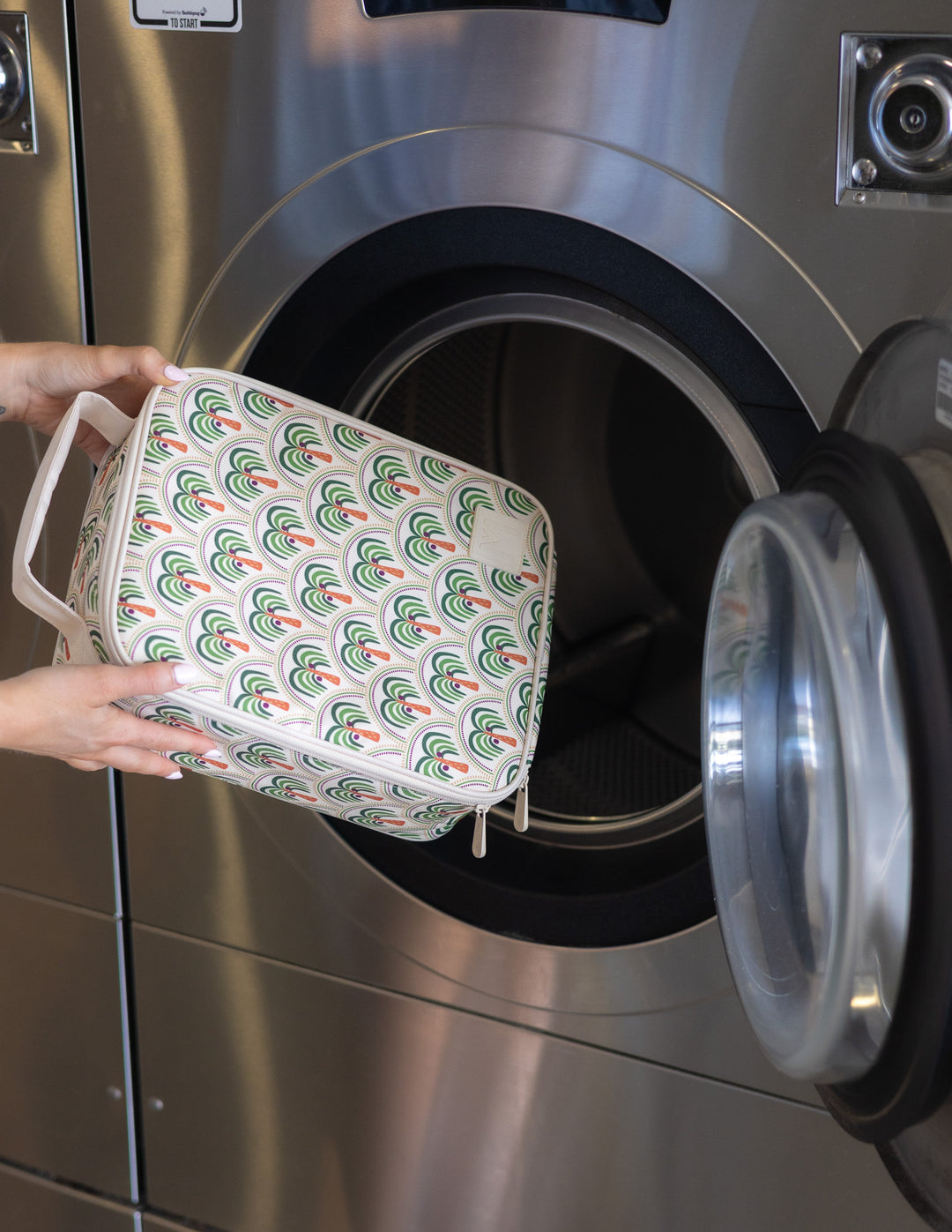 MontiiCo Large Insulated Lunch Bag - Coconut Palms