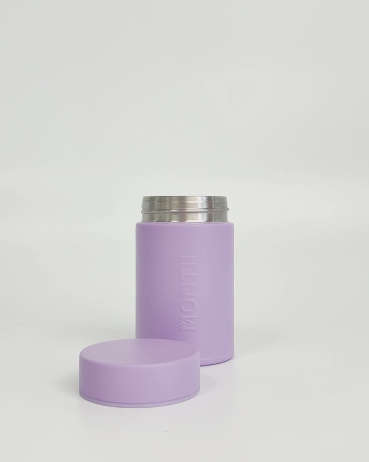 Stainless steel insulated thermos interior detail