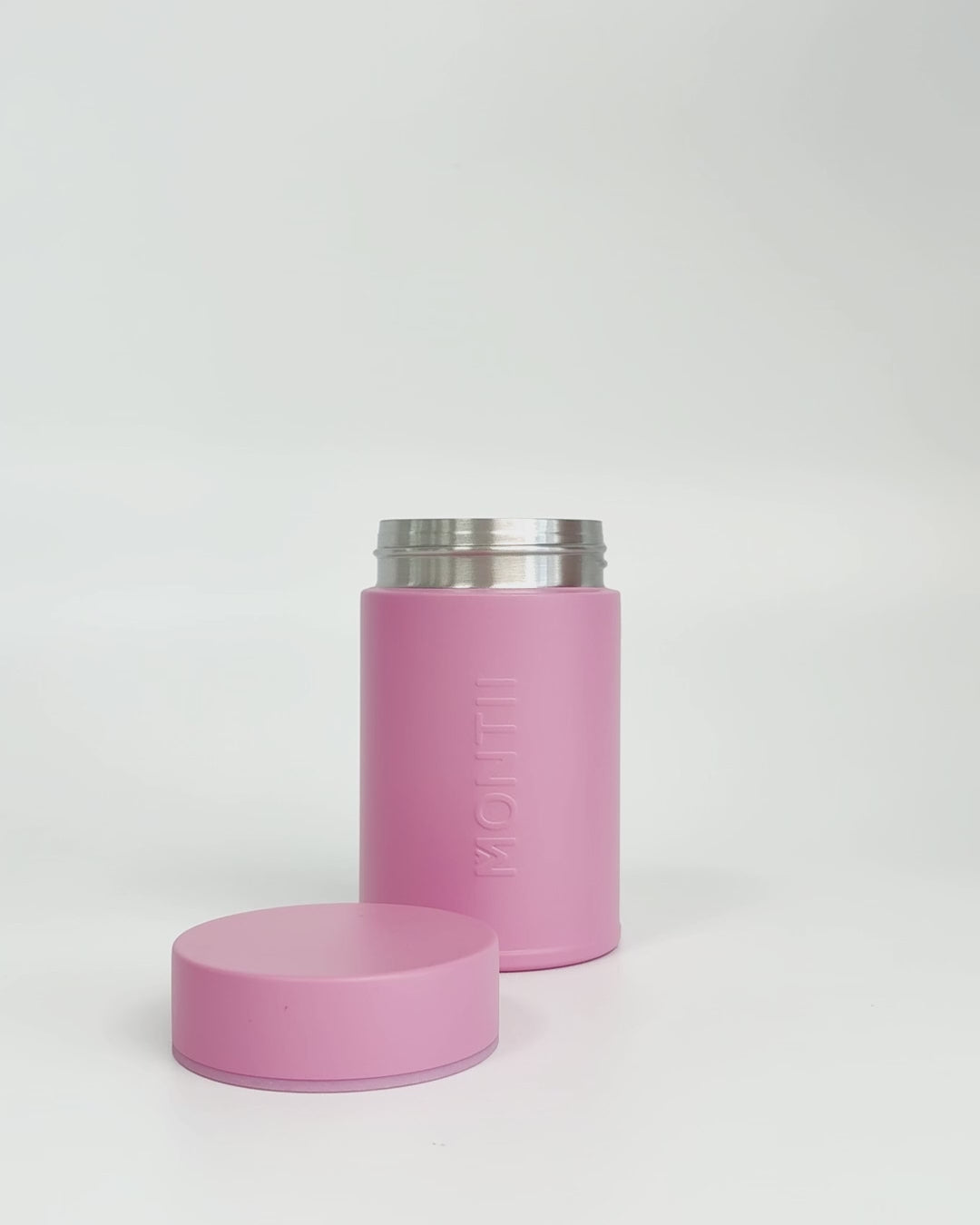 Stainless steel insulated thermos interior detail