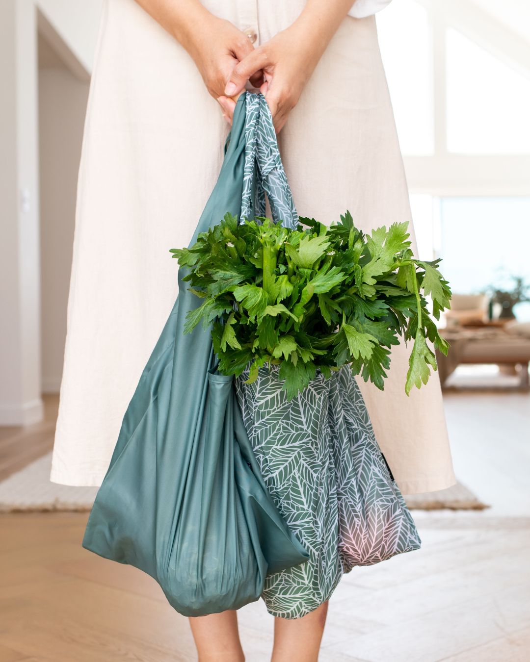 MontiiCo Shopper Bag - Sage Leaves